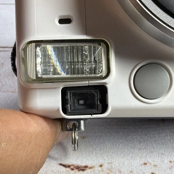 Fujifilm Instax Mini 70 Instant Film Camera Moon White Used - Picture 5 of 7